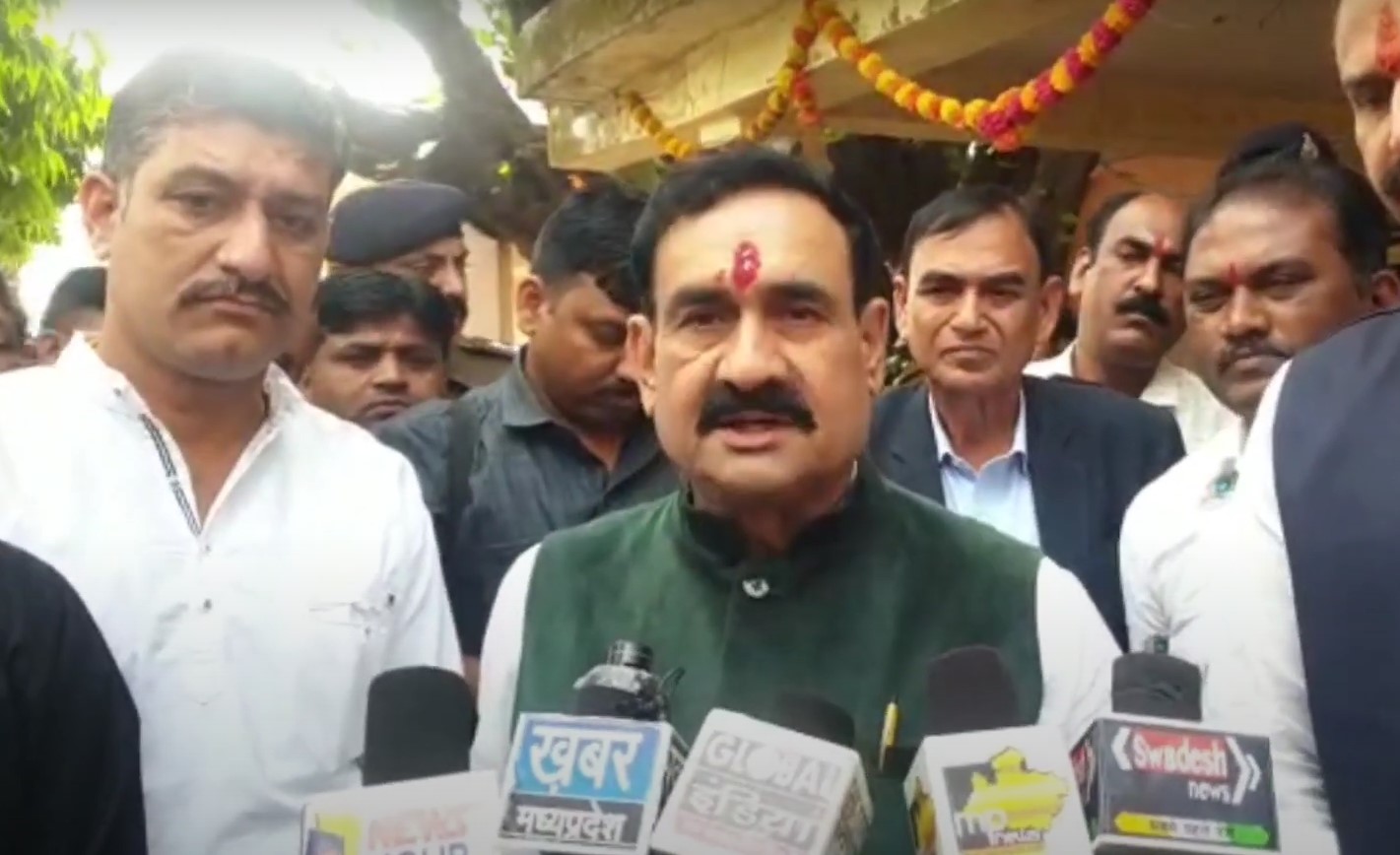 Know what Narottam Mishra said about the film Pathan | Film Pathan Banned in Madhya Pradesh?